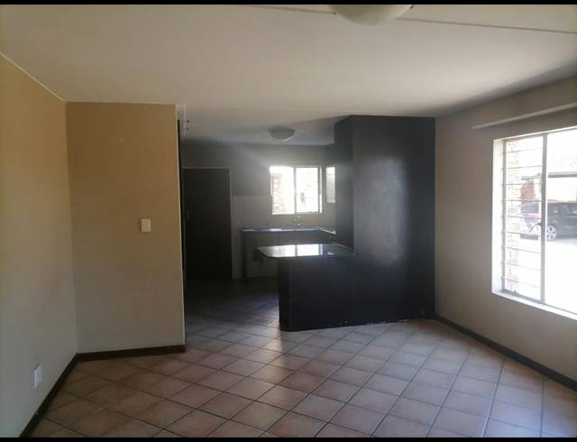 2 BEDROOM PROPERTY TO RENT IN NORTON'S HOME ESTATE